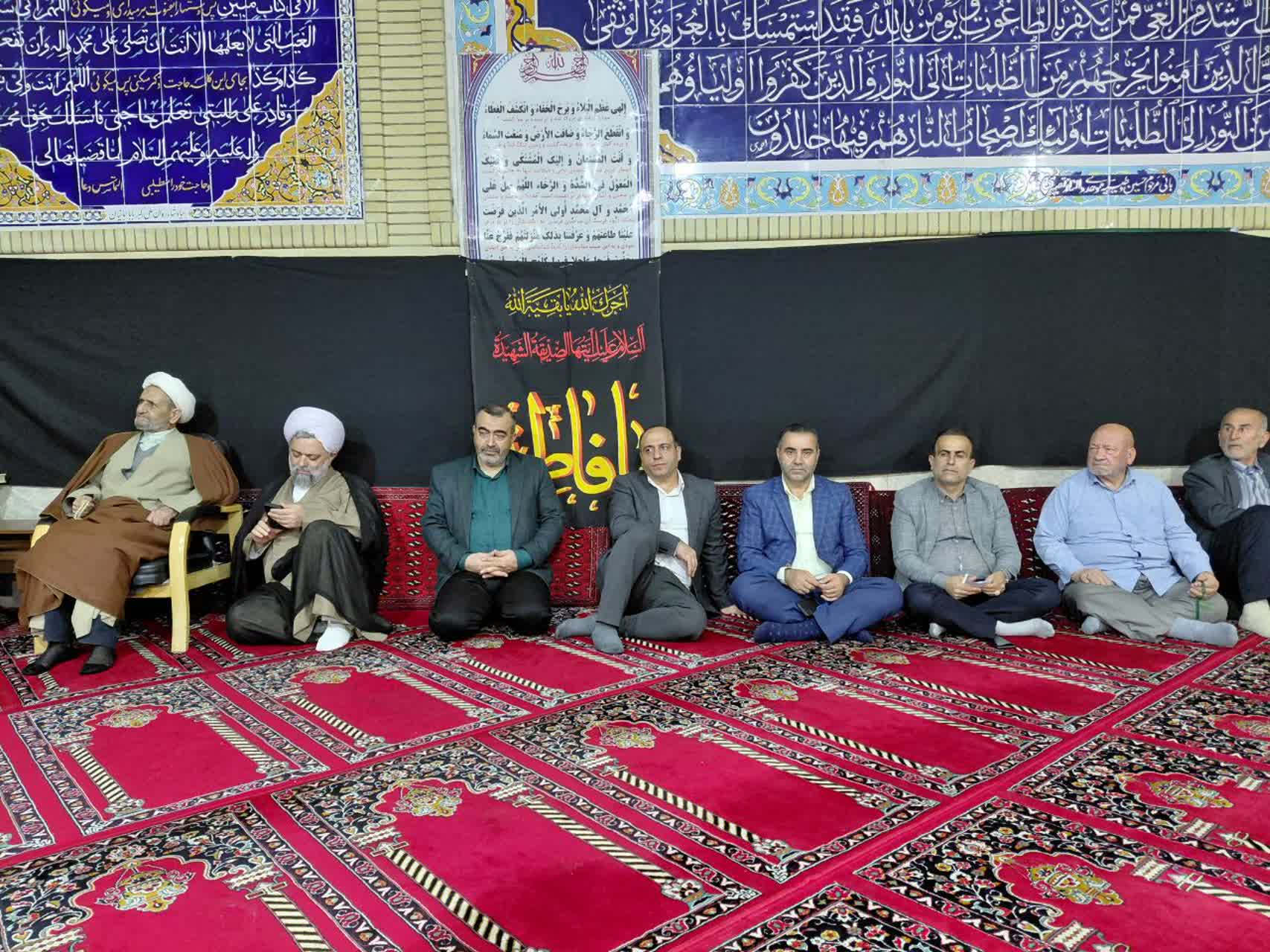 نشست صمیمی شهردار گرگان با نمازگزاران مسجد حضرت ابوالفضل العباس (ع) - 5