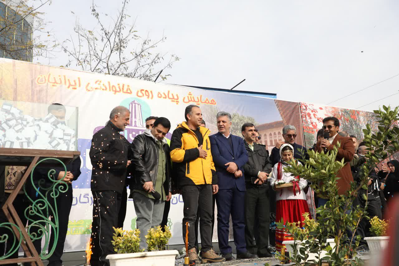 گزارش تصویری (بخش اول)/ همایش بزرگ پیاده&zwnj;روی خانوادگی در گرگان - 3