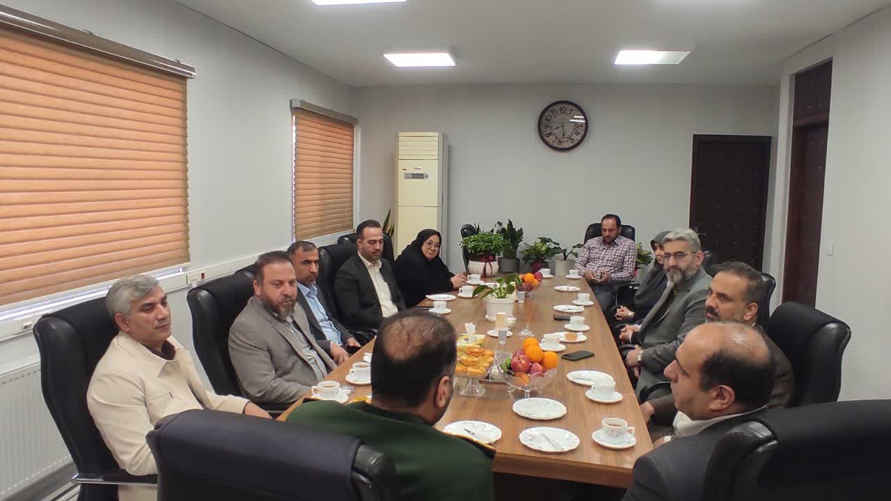 نشست صمیمی اعضای پایگاه بسیج شهرداری گرگان با فرمانده جدید سپاه شهرستان - 4