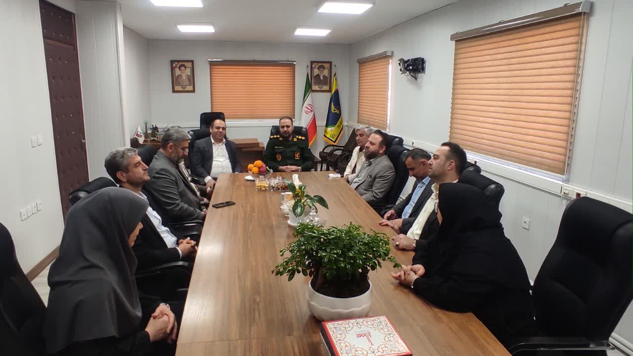 نشست صمیمی اعضای پایگاه بسیج شهرداری گرگان با فرمانده جدید سپاه شهرستان - 5