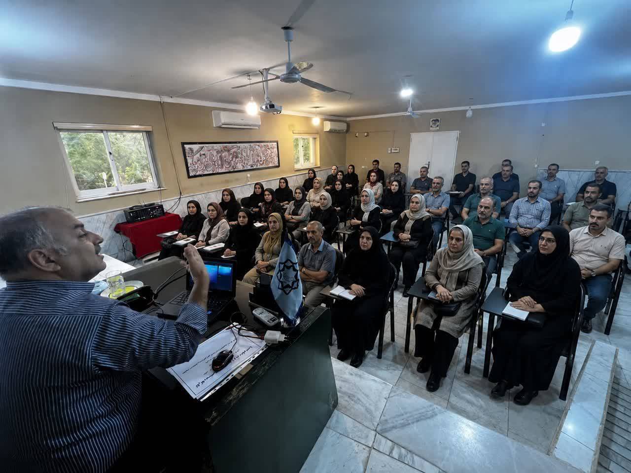 برگزاری دوره آموزشی پیشگیری از &laquo;طلاق&zwnj;های عاطفی و بهبود روابط زوجین&raquo; - 2
