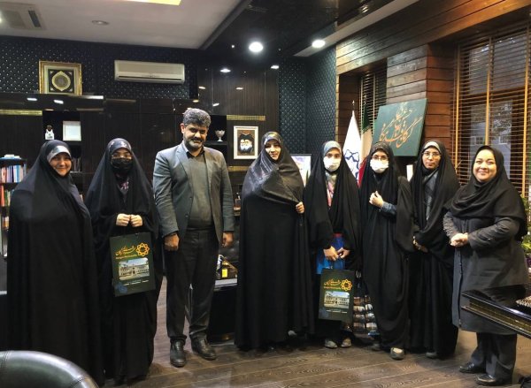 دیدار صمیمانه شهردار گرگان با دختران عضو انجمن اسلامی دانش آموزی شهرستان